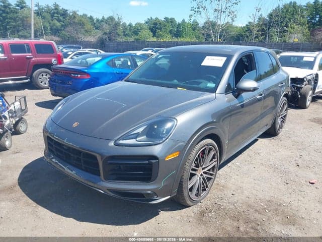2023 PORSCHE CAYENNE GTS 2