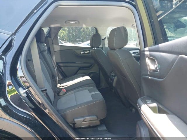 2025 CHEVROLET BLAZER AWD 2LT 8