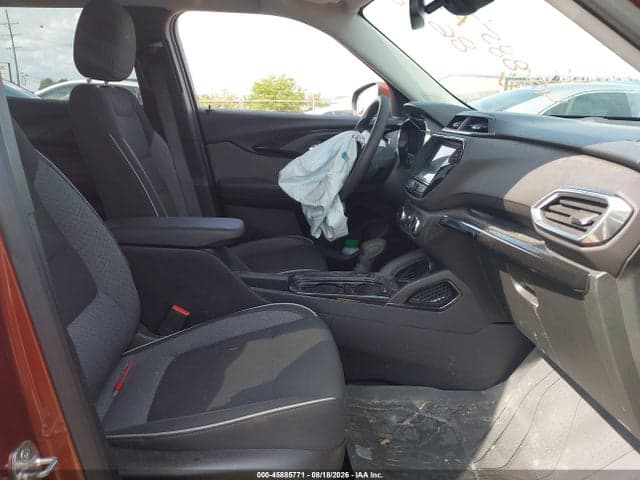 2021 CHEVROLET TRAILBLAZER FWD LT 5