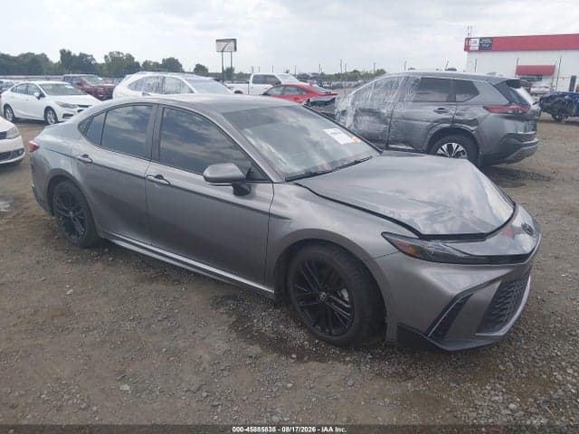 2025 TOYOTA CAMRY SE 1