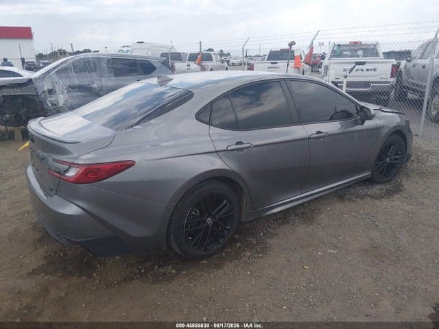 2025 TOYOTA CAMRY SE 4