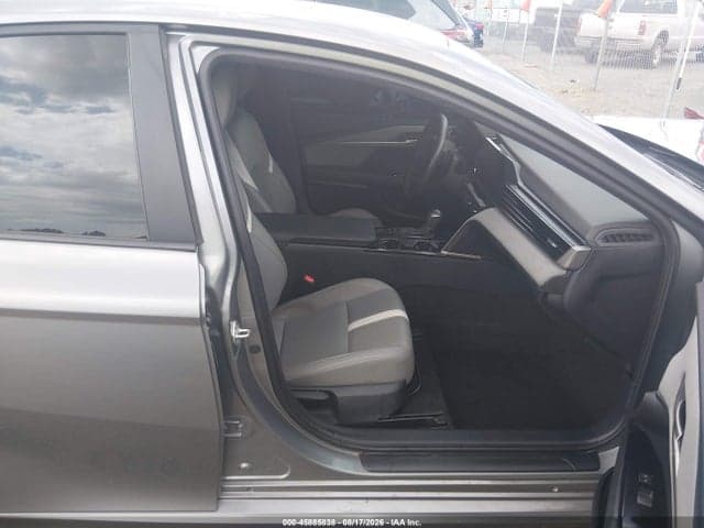 2025 TOYOTA CAMRY SE 5
