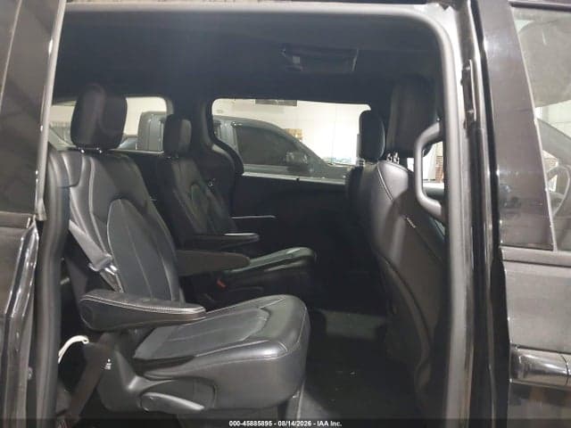 2018 CHRYSLER PACIFICA TOURING L 8