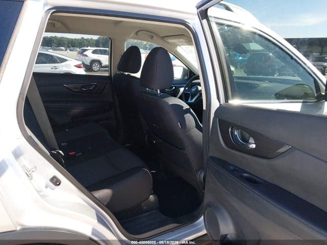 2019 NISSAN ROGUE S 8