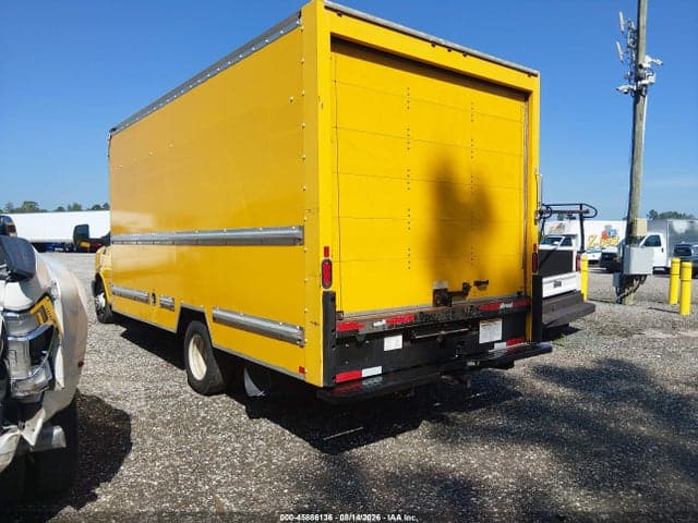 2018 GMC SAVANA CUTAWAY WORK VAN 3
