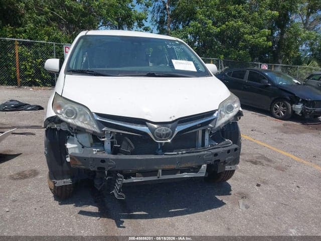 2020 TOYOTA SIENNA LE 6