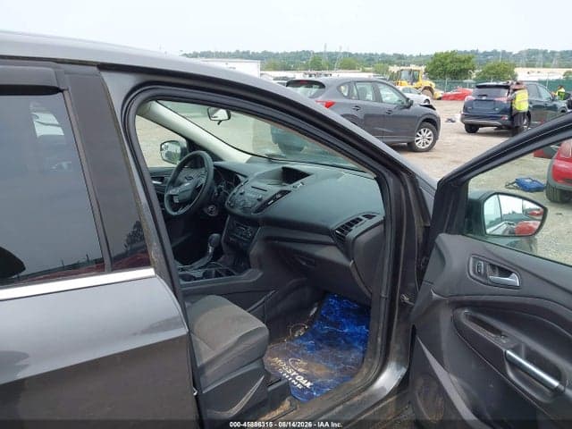 2017 FORD ESCAPE SE 5