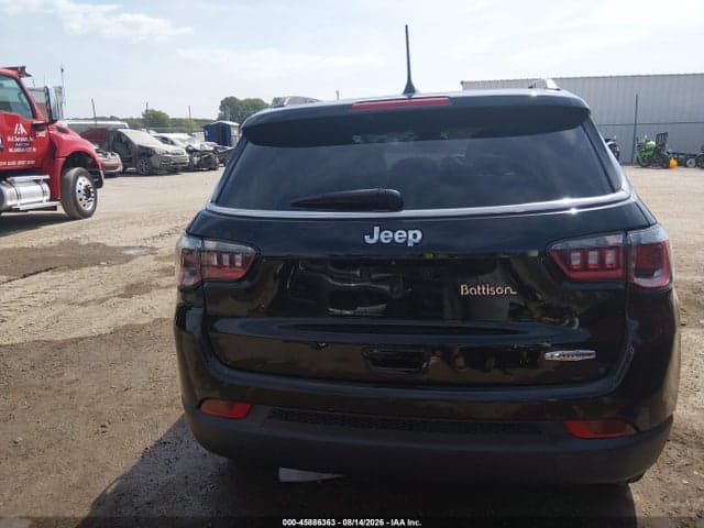 2022 JEEP COMPASS LATITUDE FWD 17