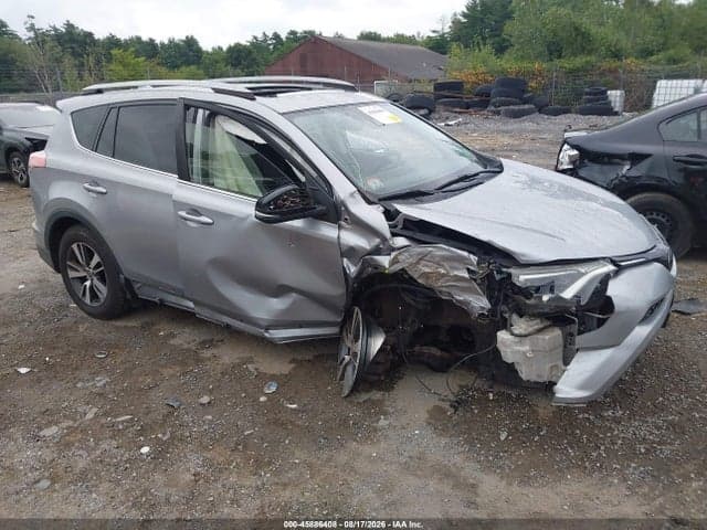 2018 TOYOTA RAV4 XLE 1