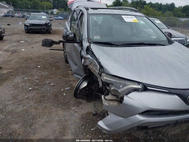 2018 TOYOTA RAV4 XLE 6