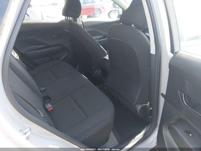 2024 HYUNDAI KONA SE 8