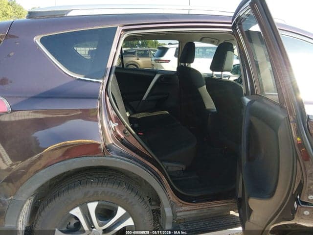 2017 TOYOTA RAV4 LE 8