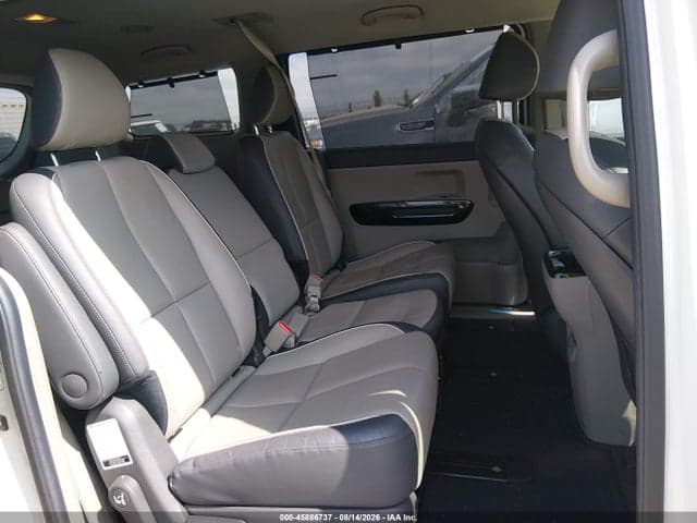 2018 KIA SEDONA SX 8