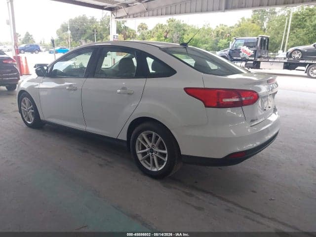 2017 FORD FOCUS SE 3