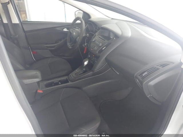 2017 FORD FOCUS SE 5