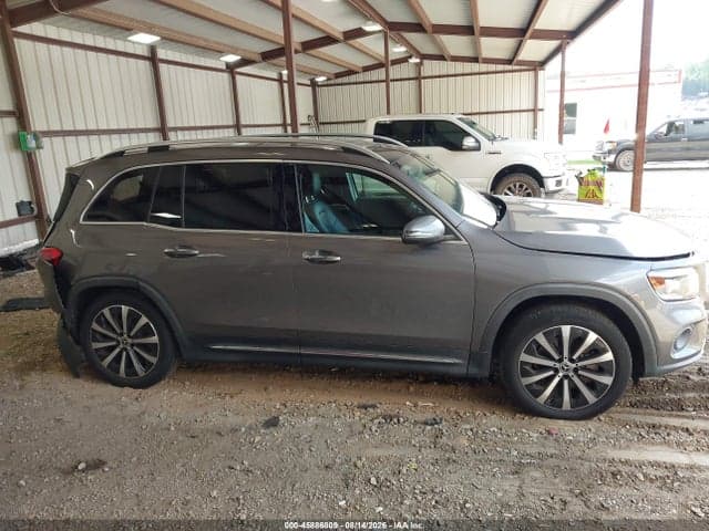 2021 MERCEDES-BENZ GLB 250 4MATIC 13