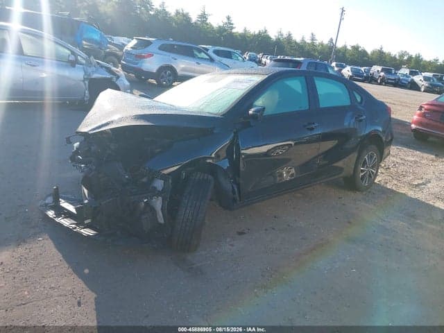 2024 KIA FORTE LXS 2
