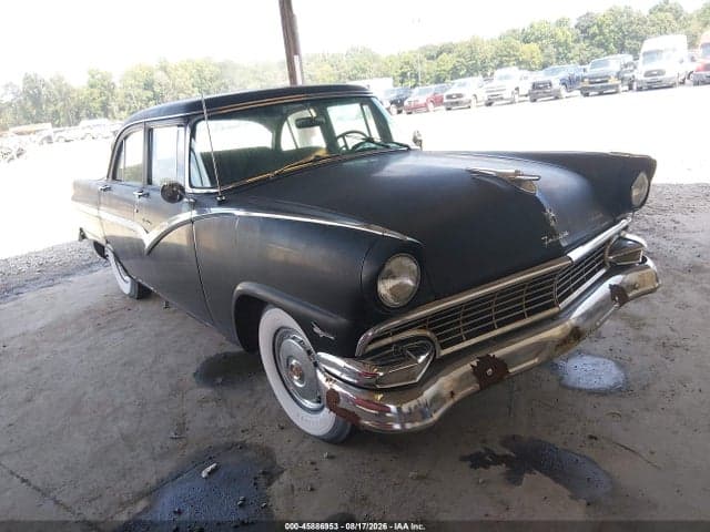 1956 FORD FAIRLANE TOWN SEDAN