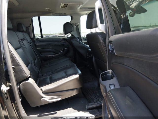 2019 CHEVROLET SUBURBAN LT 8