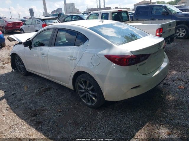 2018 MAZDA MAZDA3 TOURING 3