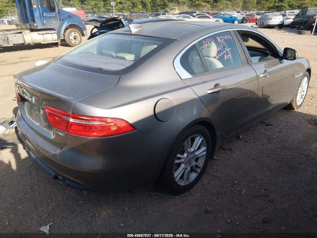2017 JAGUAR XE 25T PREMIUM 4