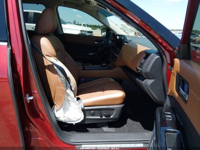 2026 NISSAN PATHFINDER PLATINUM 5