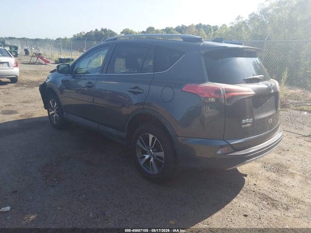 2017 TOYOTA RAV4 XLE 3