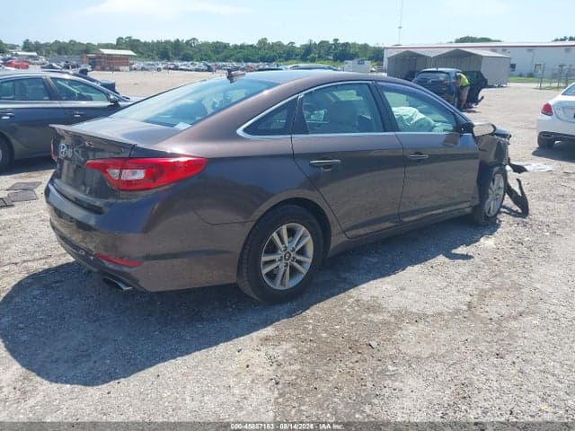2017 HYUNDAI SONATA SE 4
