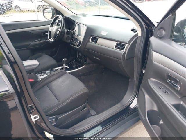 2017 MITSUBISHI OUTLANDER SE 5