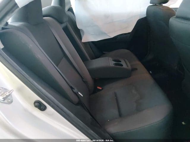 2019 TOYOTA COROLLA LE 8