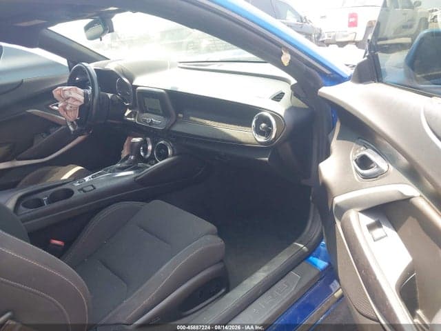 2017 CHEVROLET CAMARO 1LT 5