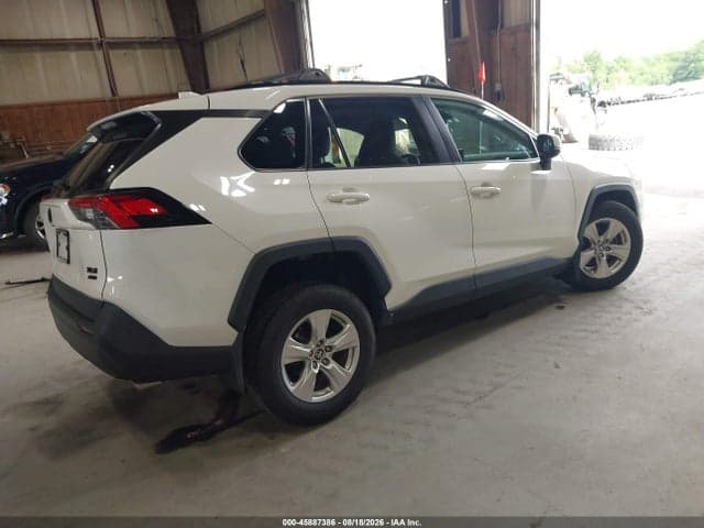 2021 TOYOTA RAV4 XLE 4