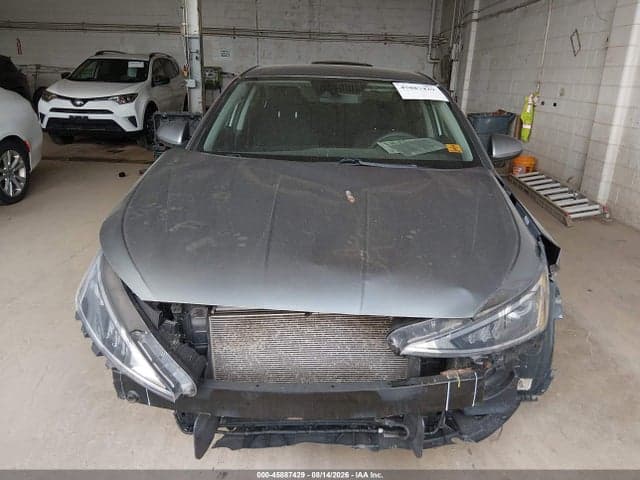 2019 HYUNDAI ELANTRA SEL 12