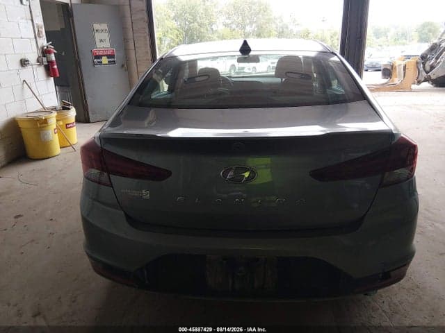 2019 HYUNDAI ELANTRA SEL 16