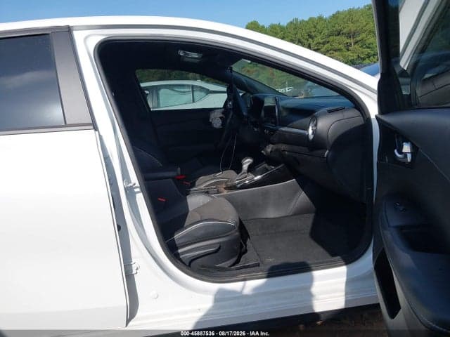 2023 KIA FORTE GT LINE 5