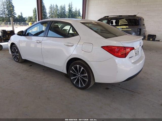 2017 TOYOTA COROLLA SE 3