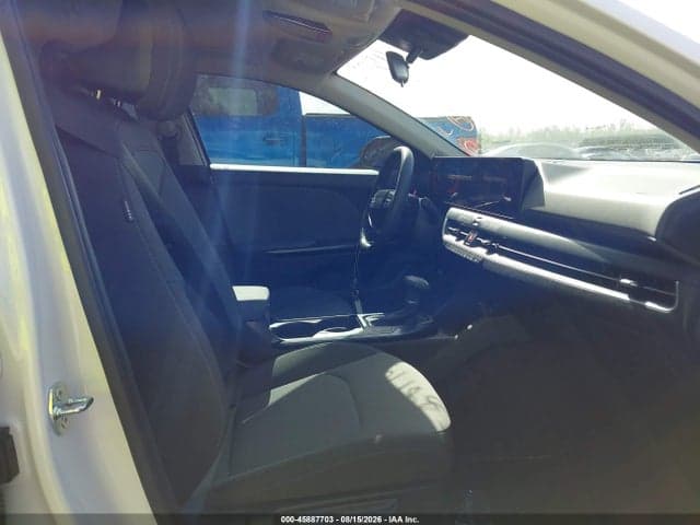 2025 KIA K4 LXS 5