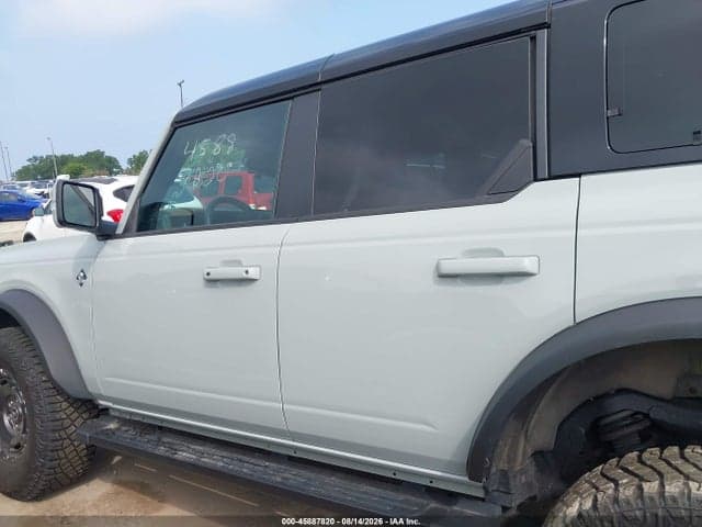 2024 FORD BRONCO OUTER BANKS 15