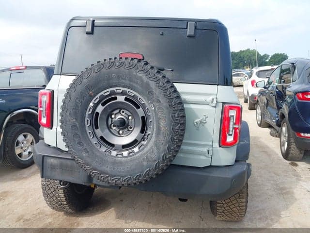 2024 FORD BRONCO OUTER BANKS 17