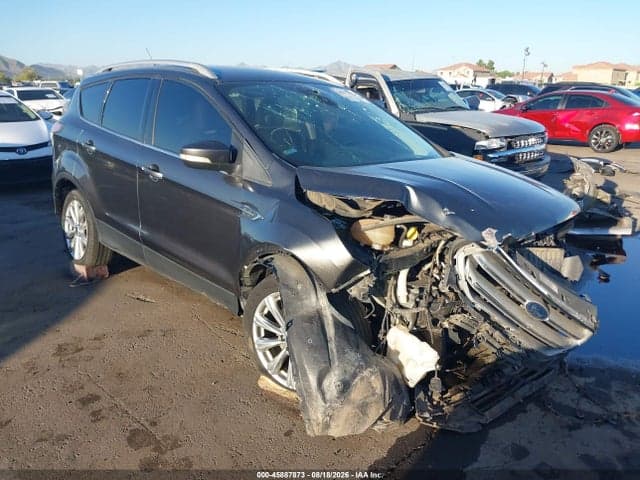 2017 FORD ESCAPE TITANIUM 1