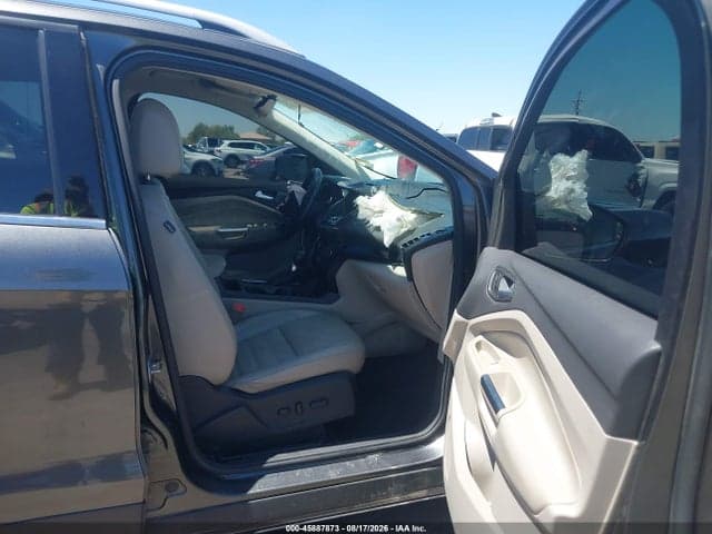 2017 FORD ESCAPE TITANIUM 5
