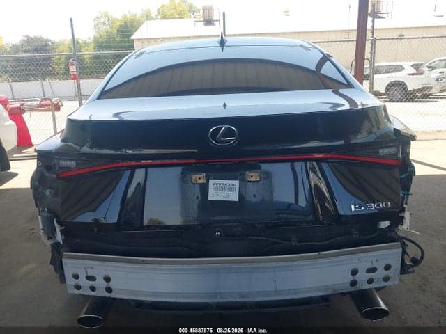 2022 LEXUS IS 300 16