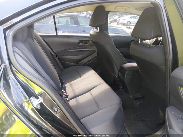 2022 TOYOTA COROLLA LE 8