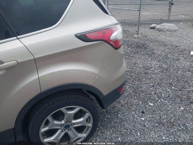 2017 FORD ESCAPE TITANIUM 6