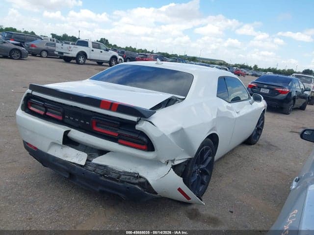 2019 DODGE CHALLENGER SXT 4