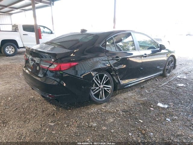 2025 TOYOTA CAMRY XSE 4
