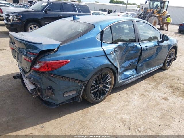 2025 TOYOTA CAMRY SE 4