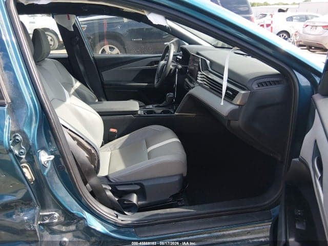 2025 TOYOTA CAMRY SE 5
