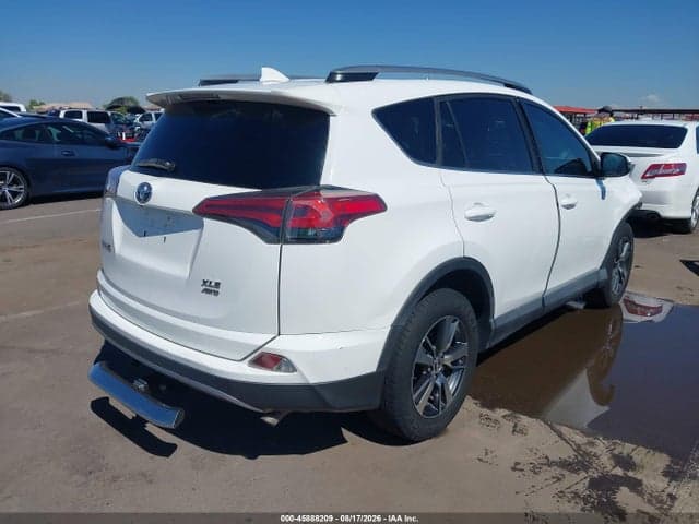 2017 TOYOTA RAV4 XLE 4