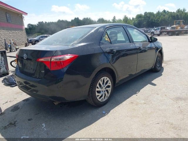 2019 TOYOTA COROLLA LE 4